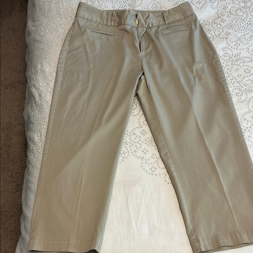 Classic women’s Dockers Tan Cropped Pants